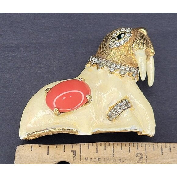 RARE VTG KJL Kenneth Jay Lane Enamel, Rhinestone & Faux Coral Walrus Brooch READ - Picture 6 of 13